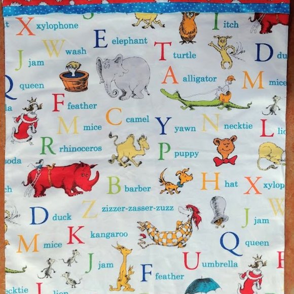 Large Dr Seuss Alphabet Pillowcase - Picture 11 of 12